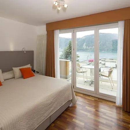 Campione Hotel 3*